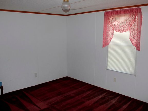 4th image of 5 Crestmont Ln