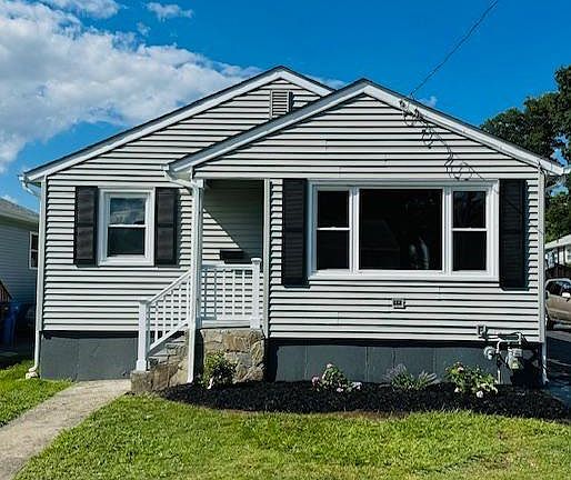 2nd image of 32 Bagley Ave