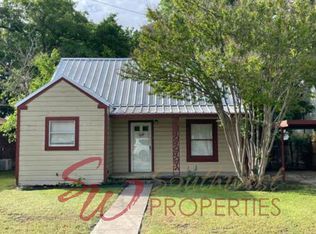 1046 W Sloan St, Stephenville, TX 76401