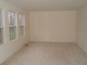 4th image of 512 Winchester Dr