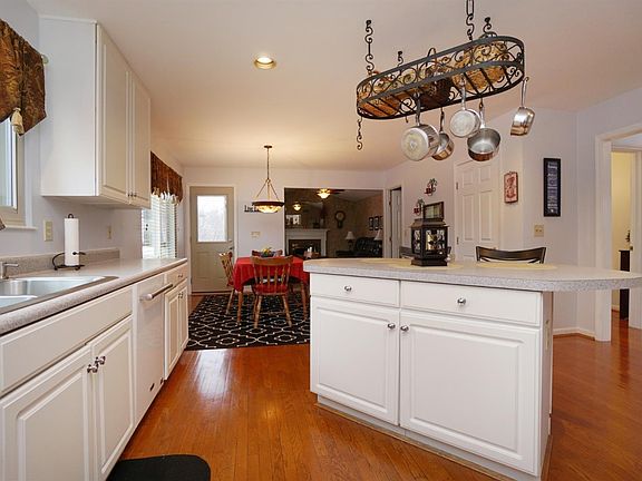 4th image of 4800 Forest Meadows Ct