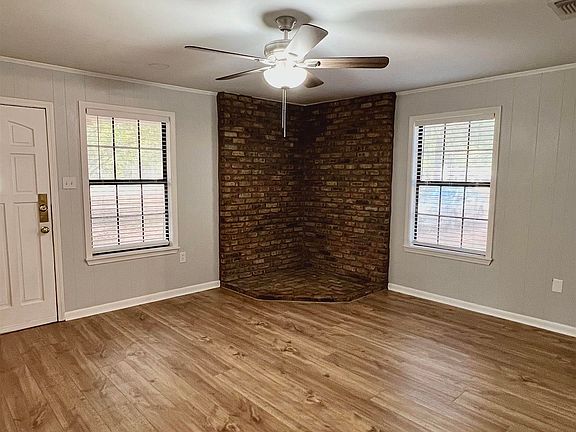 4th image of 29626 S Palmetto St