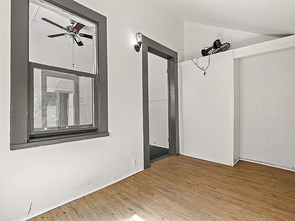 5th image of 1665 28th Ave N APT W
