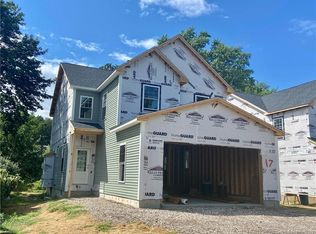 17 3rd St, Windsor Locks, CT 06096