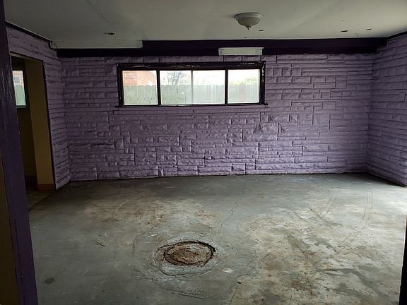 5th image of 5542 W Parker Ave