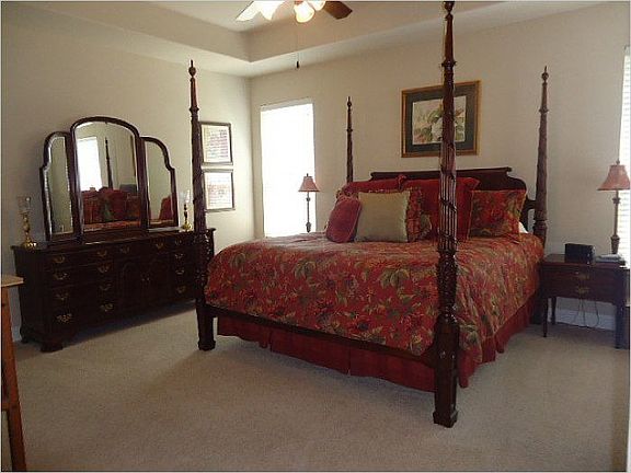 4th image of 2718 Gholson Dr