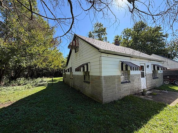 2nd image of 2386 Rhoads Ave