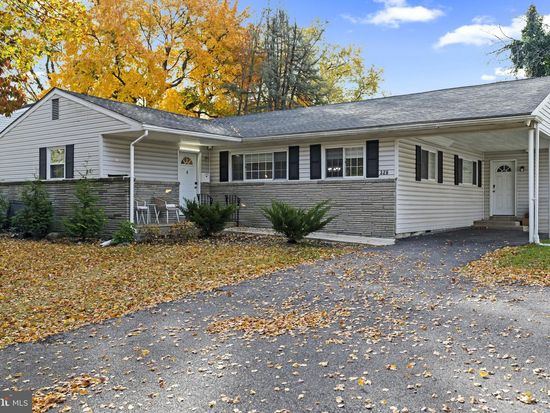 328 Browning Ln, Cherry Hill, NJ 08003