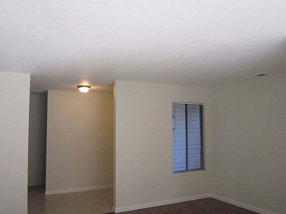 5th image of 2150 Newbury Cir