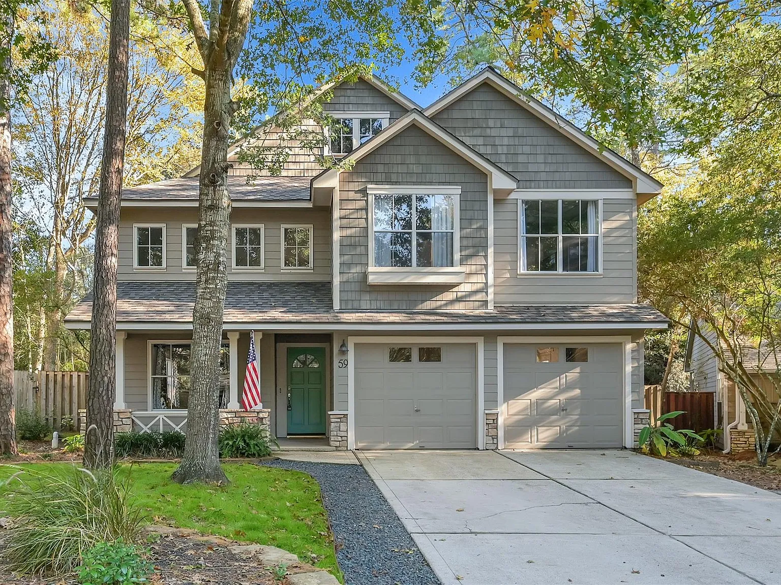 4 bed, 2.5 bath, 2274 sqft, $4,000 — Photo 1
