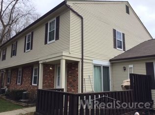 33705 Bayview Dr, Chesterfield, MI 48047