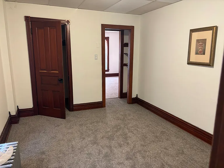 Middle room