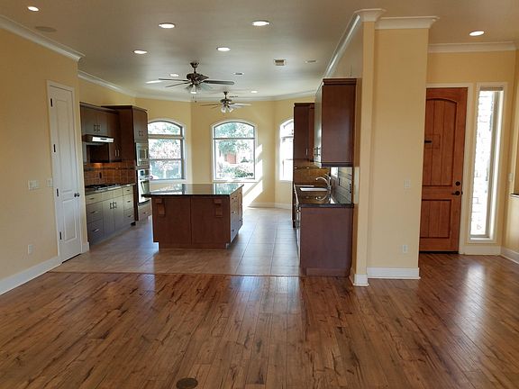 3rd image of 5405 W Orchard Ave