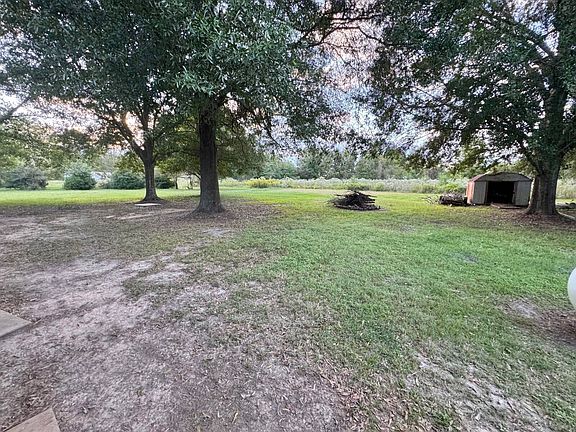 5th image of 211 Poole Rd