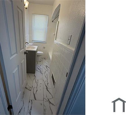 5th image of 15766 Murray Hill St