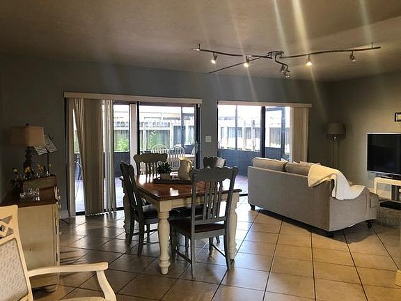 5th image of 3811 SW 82nd Ave APT 25