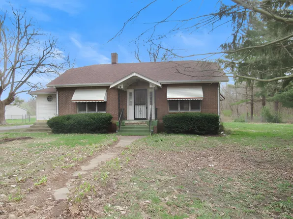 11 Dequimpal St, Westville, IL 61883