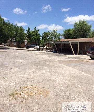 5th image of 1746 Central Blvd