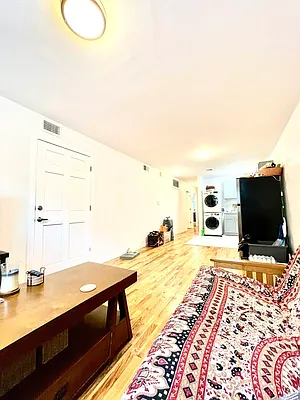 Rented by Pear NYC LLC | media 20