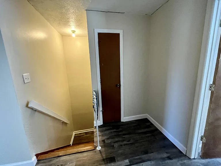 409 McLane Ave #2 — Photo 9