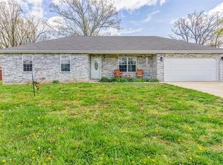 2 Park Vw, Waynesville, MO 65583