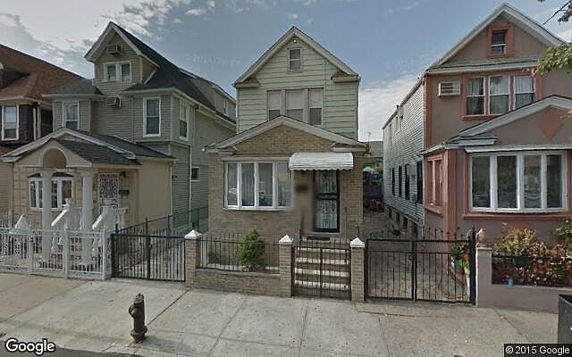 1st image of 10422 124th St