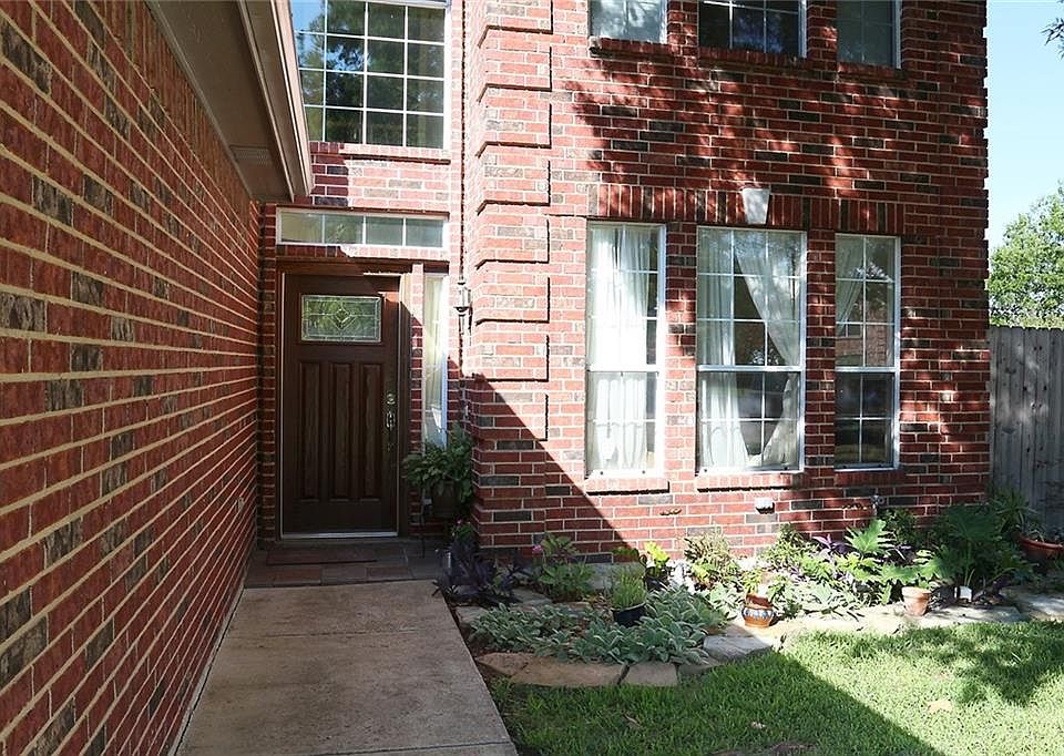 1st image of 8436 High Brush Dr