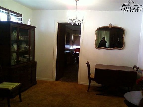 3rd image of 1023 Harlan Ave