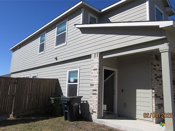 3rd image of 112 Granville Ct
