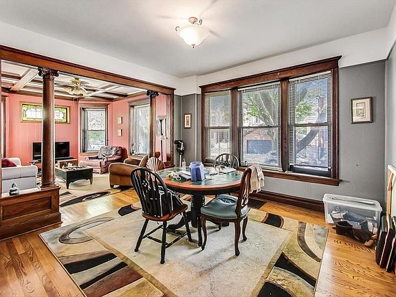 2nd image of 4555 N Seeley Ave APT 1