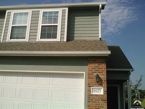 1st image of 2427 Surrey Dr