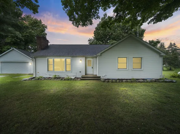 8470 Moscow Rd, Jerome, MI 49249