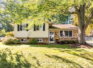 277 Manor Park Dr, East China, MI 48054