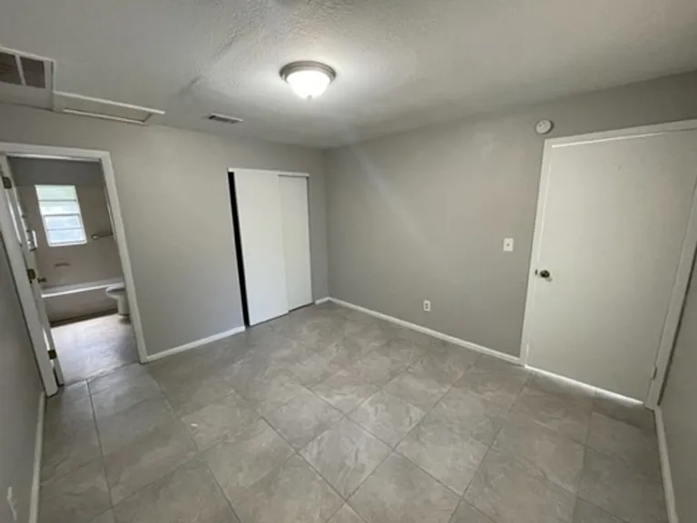 12136 Munbury Dr #2 — Photo 7