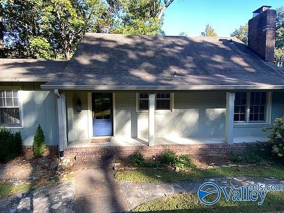 3rd image of 3425 Creek Cir