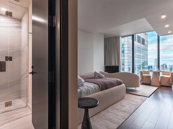 125 Greenwich Street image 3 of 15