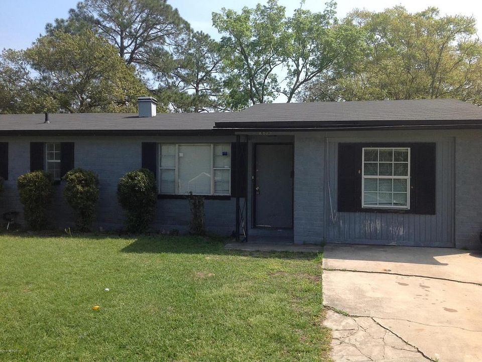 1st image of 2835 W Goldenrod Cir