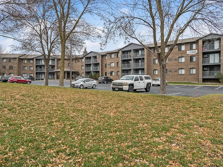 Reserve Eden Prairie — Photo 6