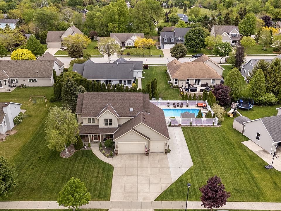 1st image of 348 S Maple LANE