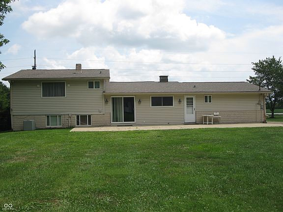 4th image of 5616 S County Road 600 E