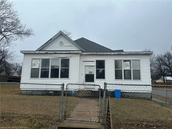 1200 N 8th St, Fort Smith, AR 72901