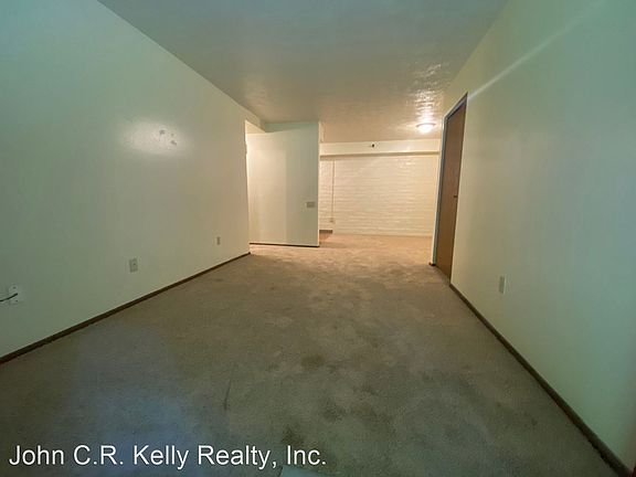3rd image of 100 Hunter Garden Ct #106