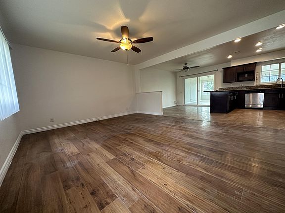 4th image of 3246 E Millridge Dr