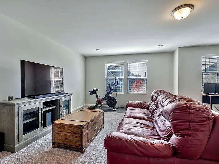 5040 Sunflower Ln — Photo 27