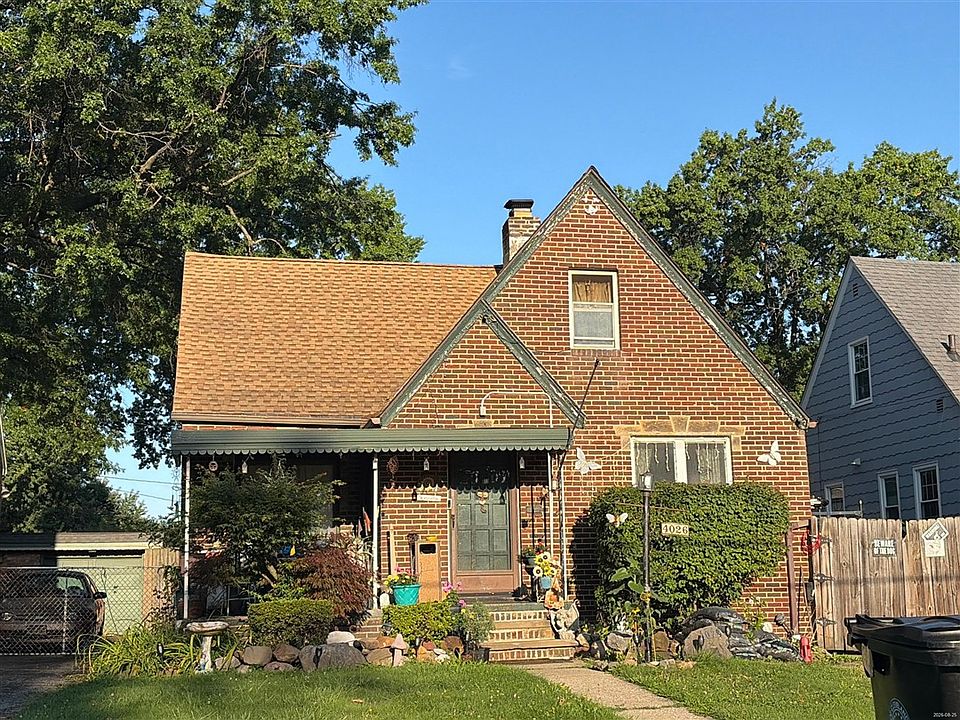 1st image of 4026 Victory Blvd