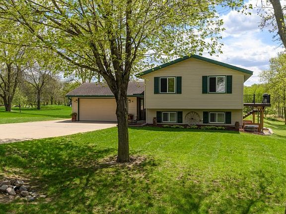 2nd image of 694 Rolling Meadows Ln SE