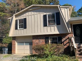 6218 Thornhedge Dr, Riverdale, GA