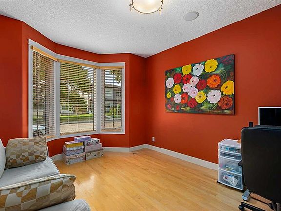 5th image of 2526 S 3rd Ave NW