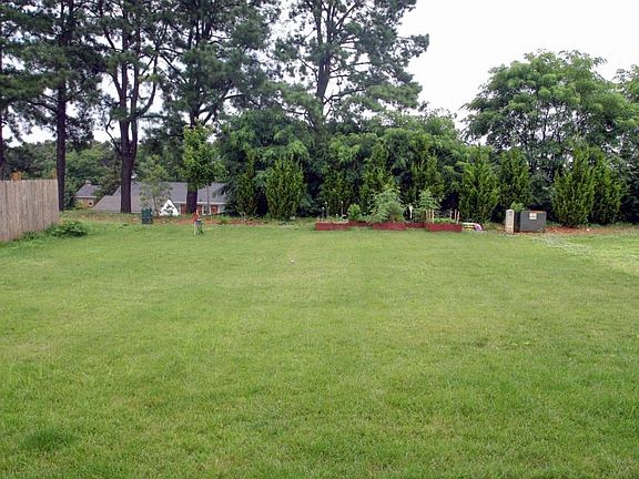 5th image of 505 Capstone Dr