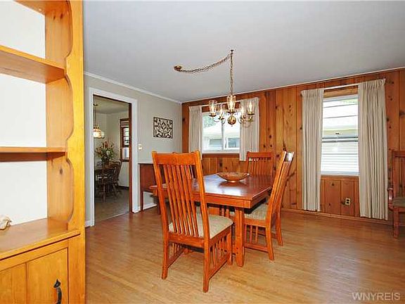 5th image of 37 Snug Haven Ct